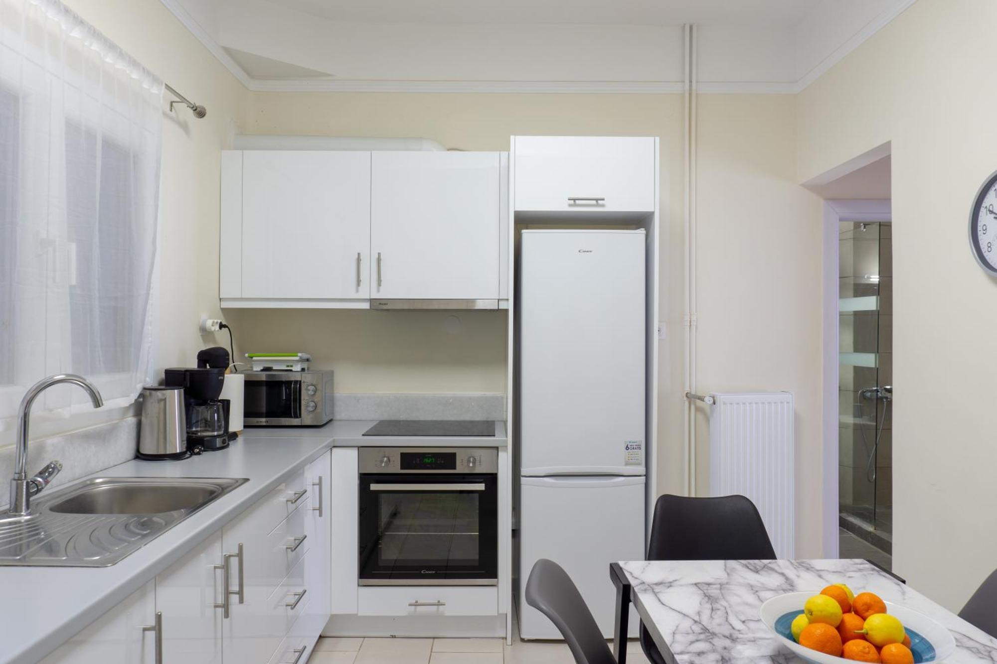 Cozy Apartment In Pangrati Area! Атина Екстериор снимка